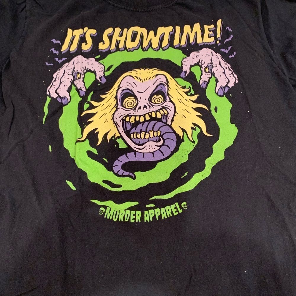 Beatlejuice “It’s Showtime,” Graphic T-Shirt sz M